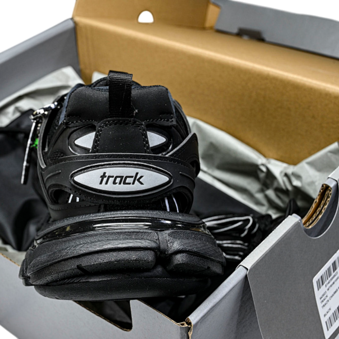 Track Trainer 'Black' (Charm)