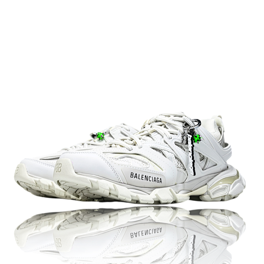 Track Trainer 'White' (Charm)