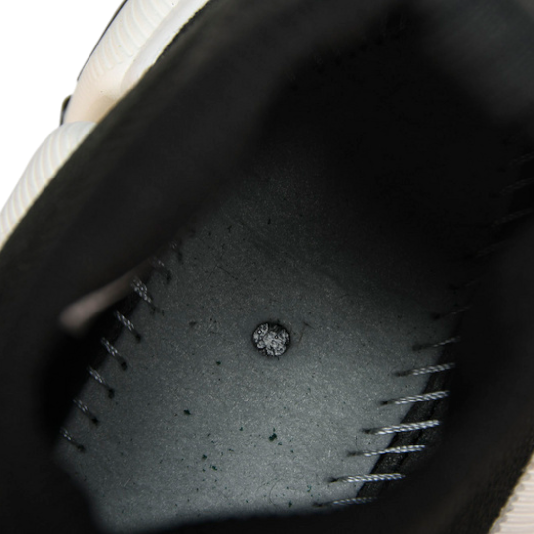 Speed 2.0 Trainers 'Black White'