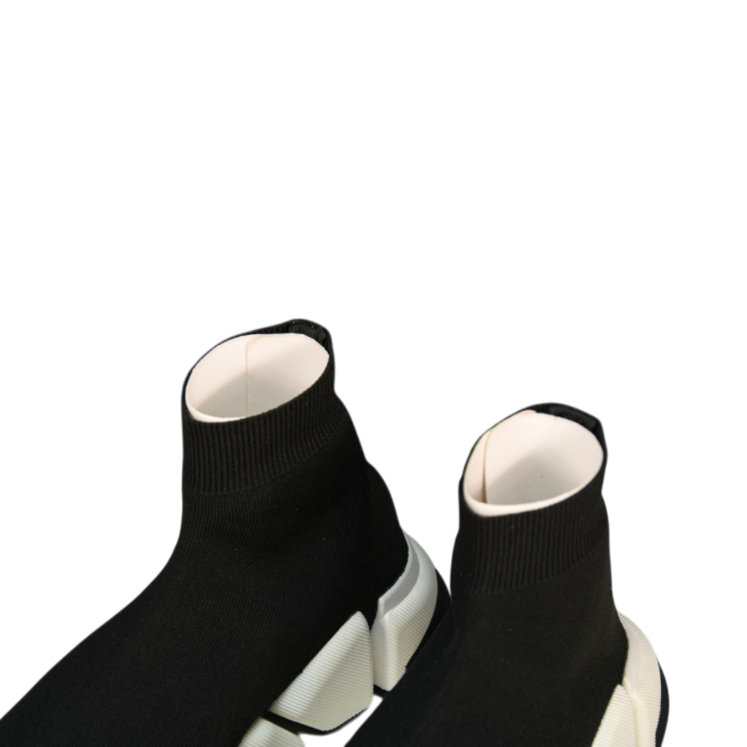 Speed 2.0 Trainers 'Black White'