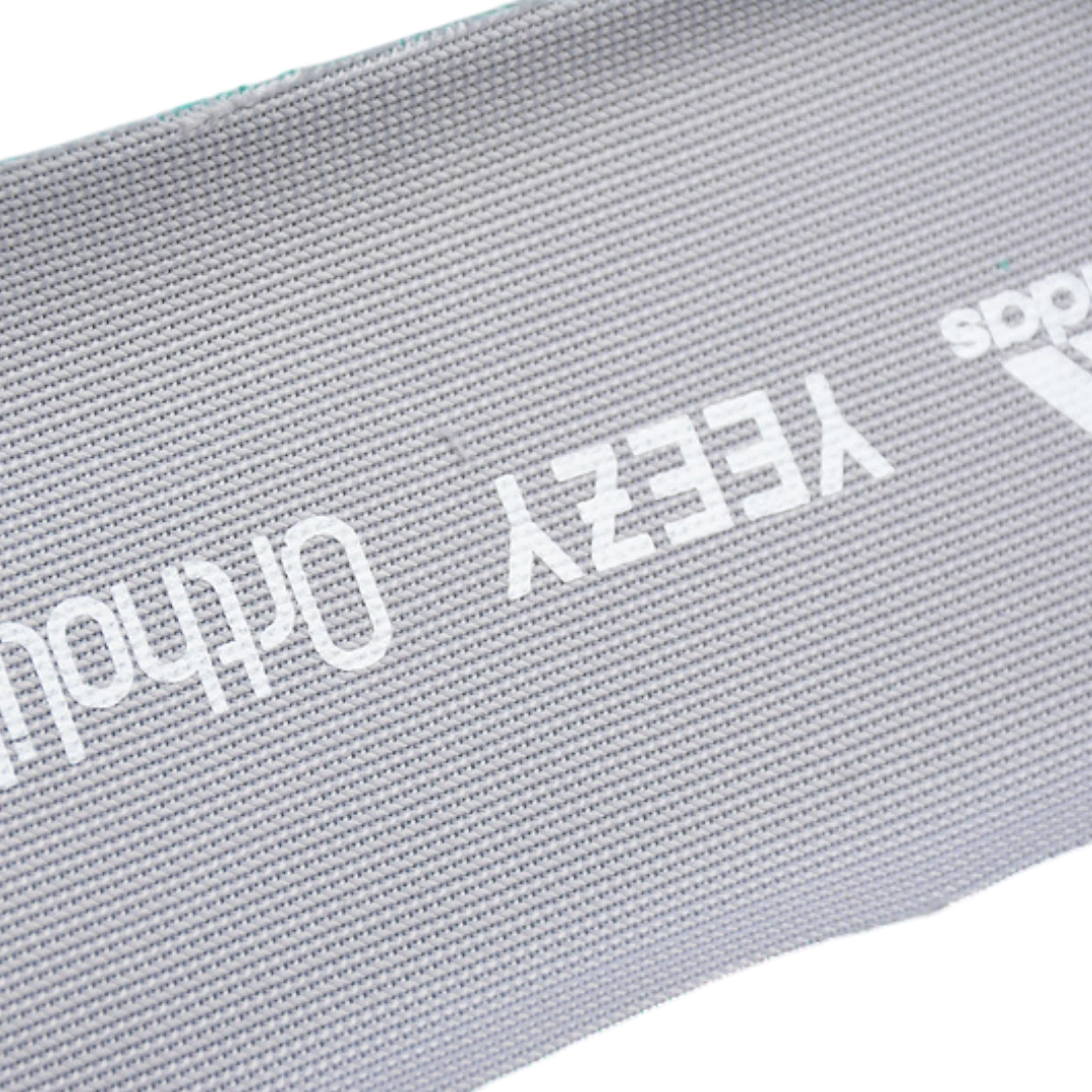 Yzy 700 V2 'Tephra'