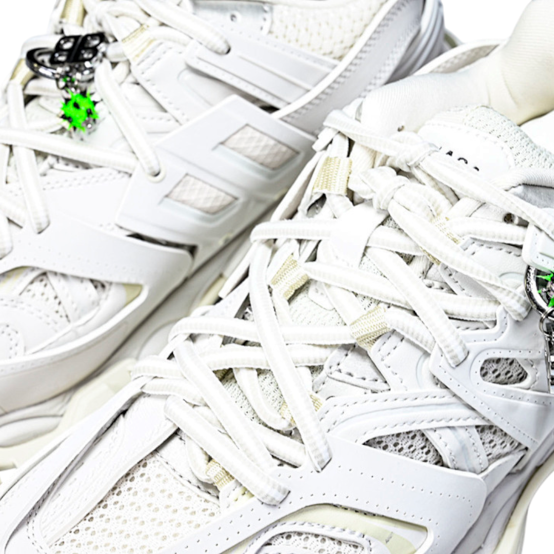 Track Trainer 'White' (Charm)