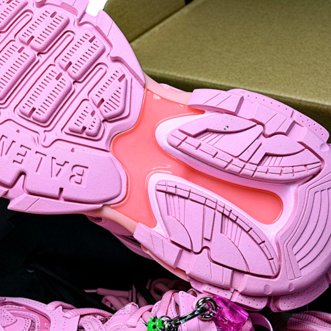 Track Trainer 'Pink' (Charm)