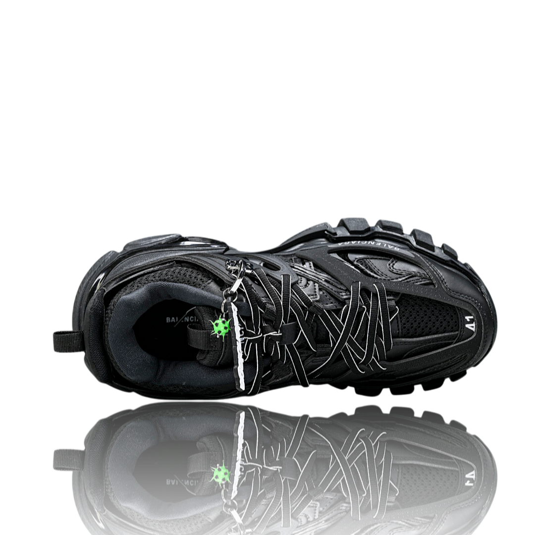 Track Trainer 'Black' (Charm)
