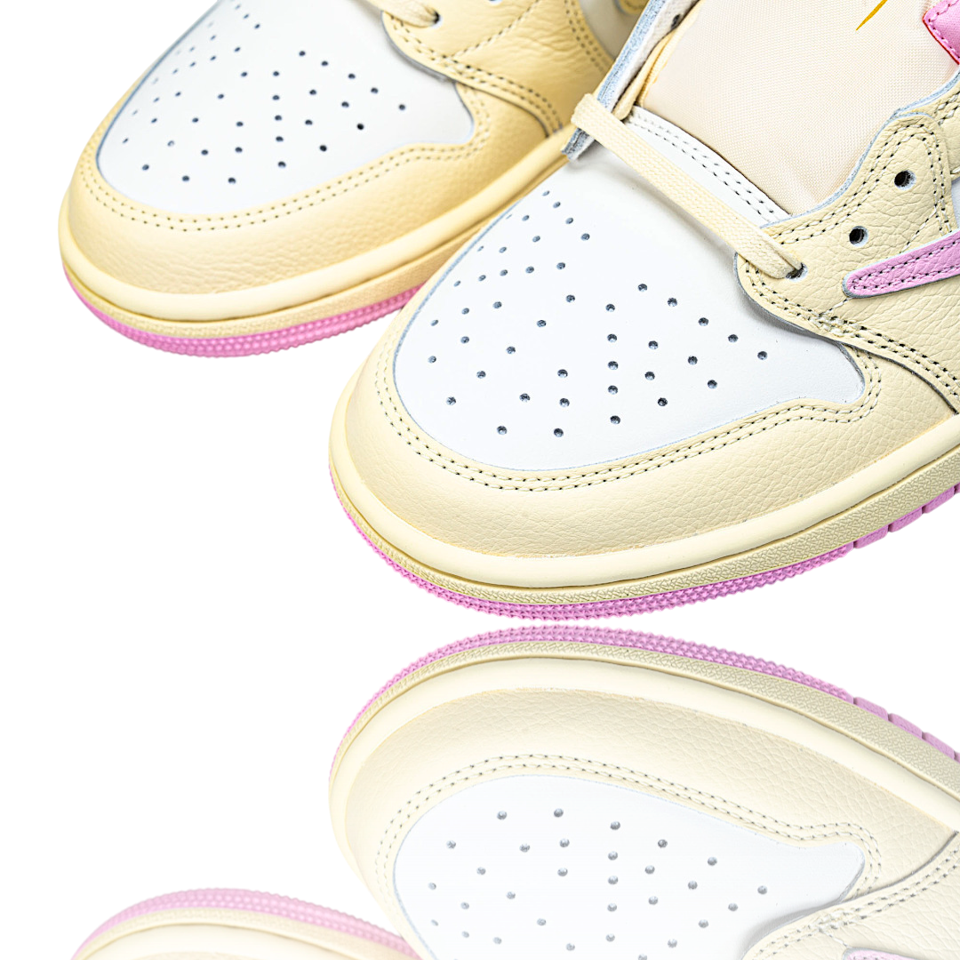 Travis Scott x AJ1 Low OG 'Muslin Shy Pink'