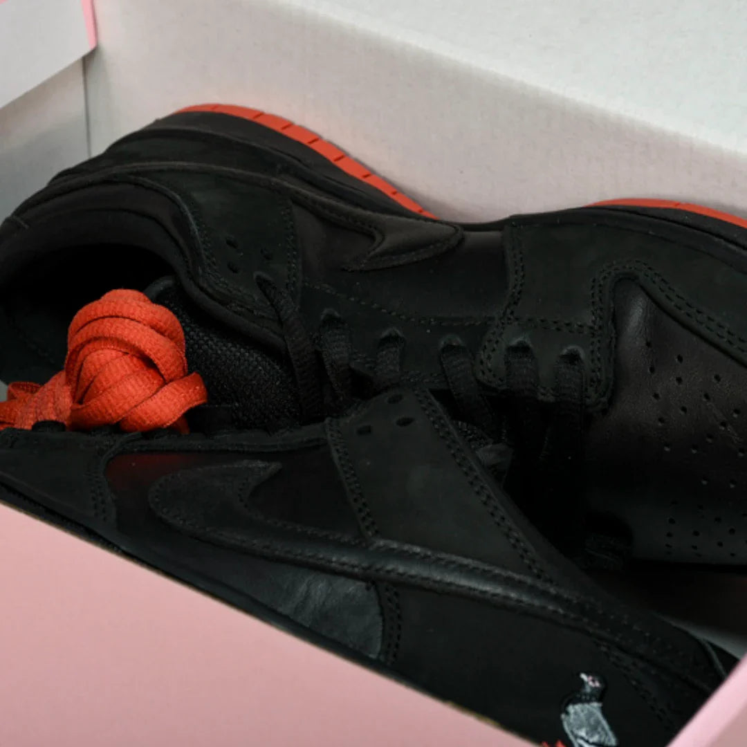 (CLEARANCE) Jeff Staple x SB Dnk Low 'Black Pigeon'