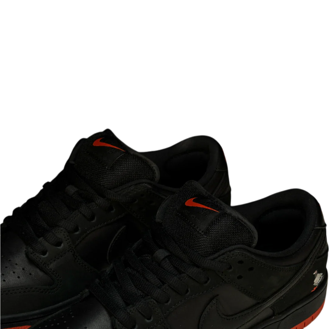 (CLEARANCE) Jeff Staple x SB Dnk Low 'Black Pigeon'