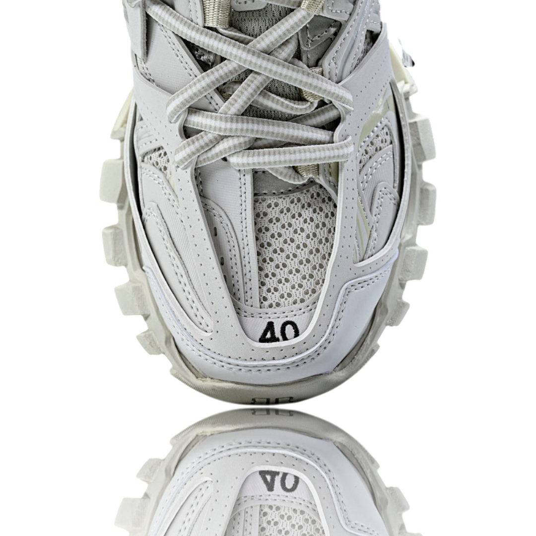Track Trainer 'White' (Charm)