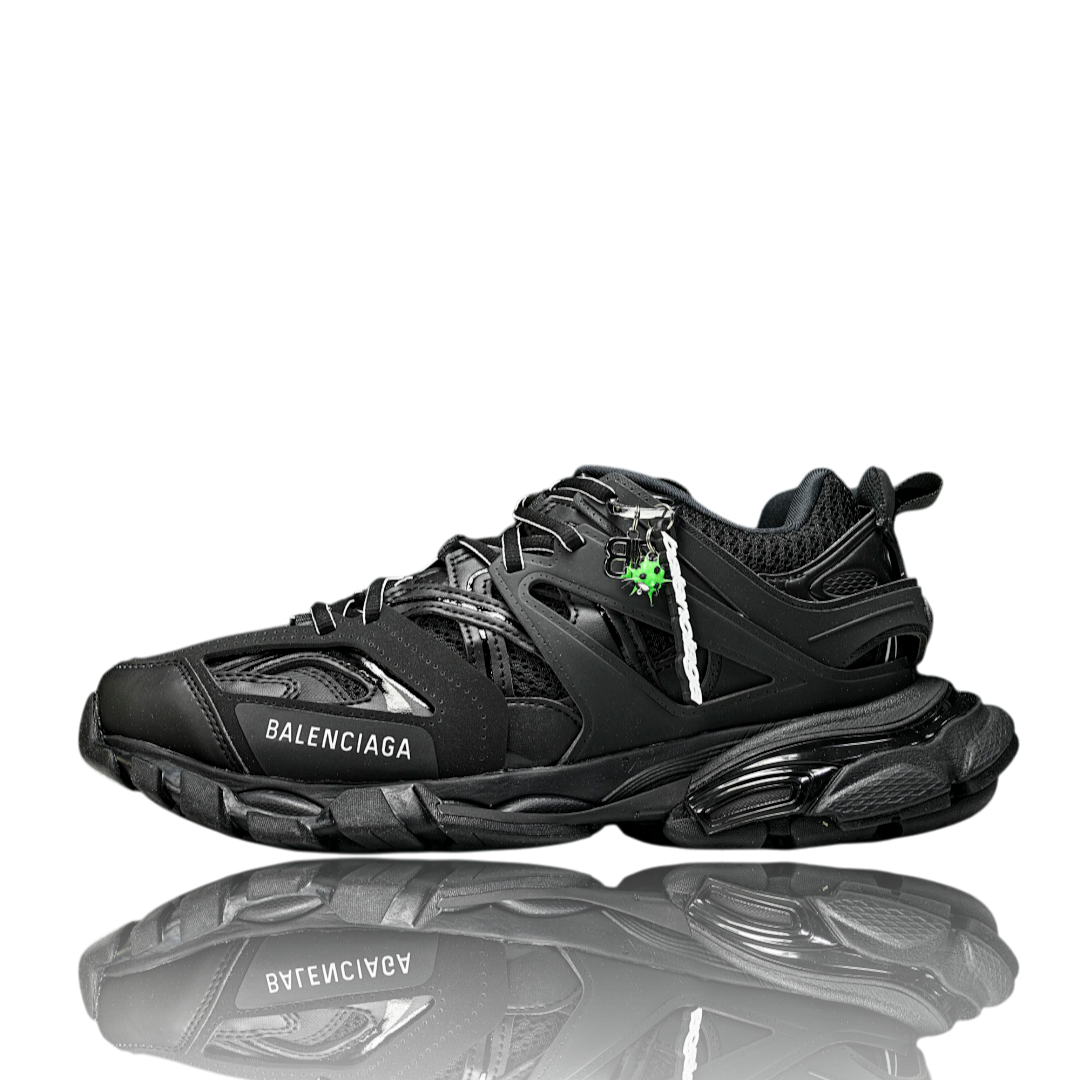 Track Trainer 'Black' (Charm)