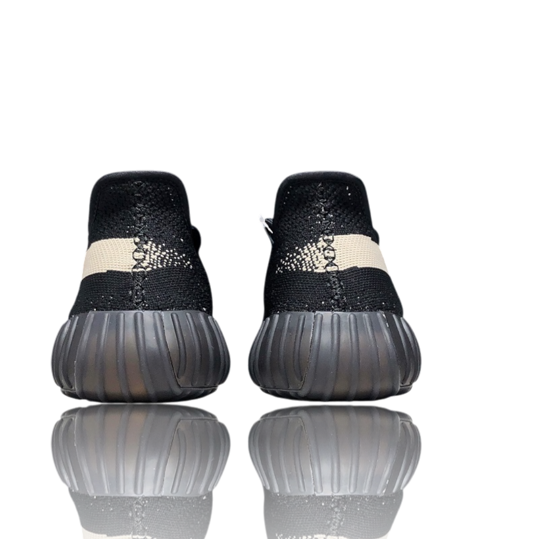 (CLEARANCE) Yzy Boost 350 V2 'Core Black White'