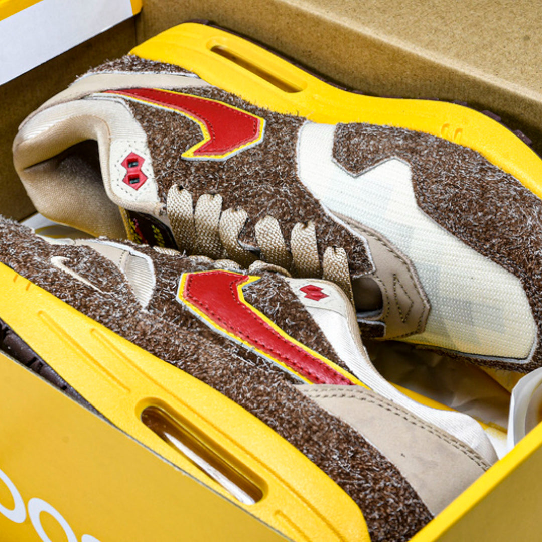 AM1 .SWOOSH Low Poly Big Head Origins