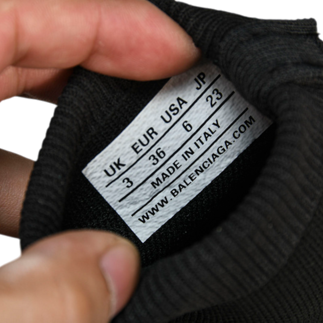 Speed 2.0 Trainers 'Black White'