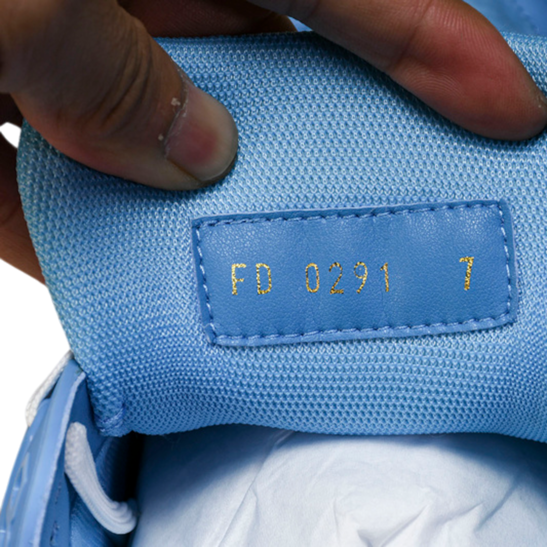 Louis Vuittоп Trainer Low 'Monogram Blue Embossed'