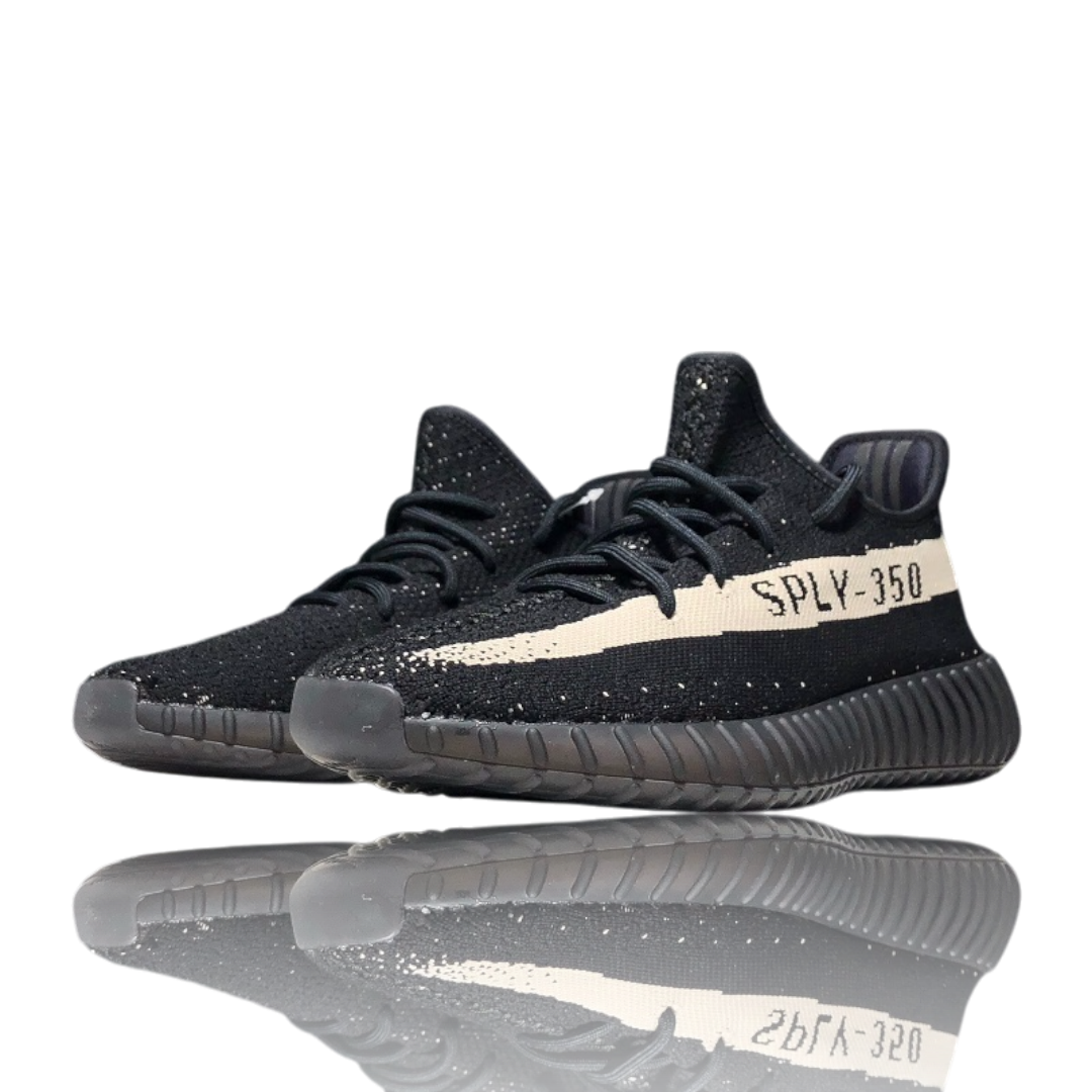 (CLEARANCE) Yzy Boost 350 V2 'Core Black White'
