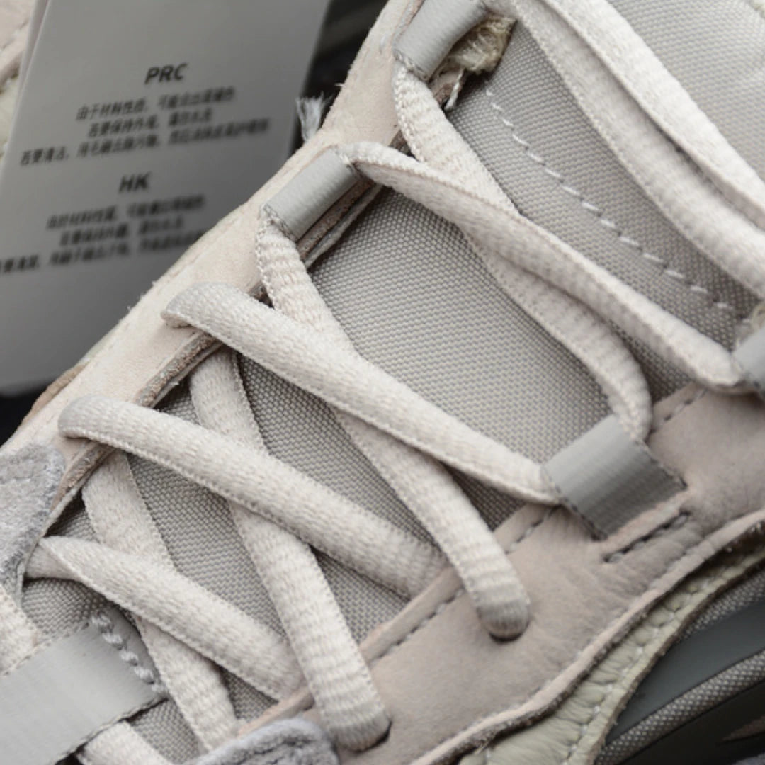 Yzy 700 V2 'Tephra'
