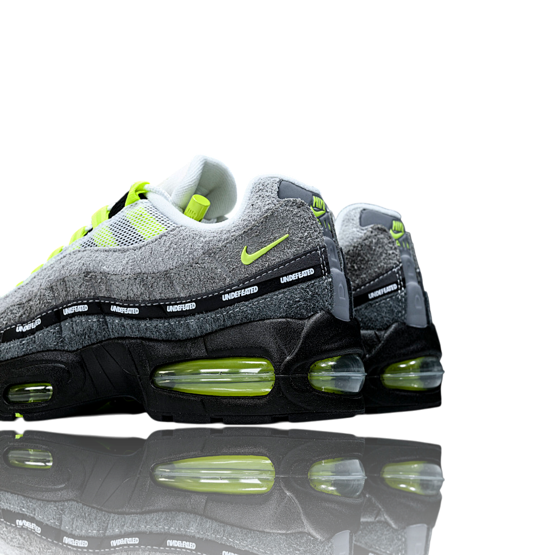 AM95 SP x Undefeated Geo 'Geo NYC Neon'