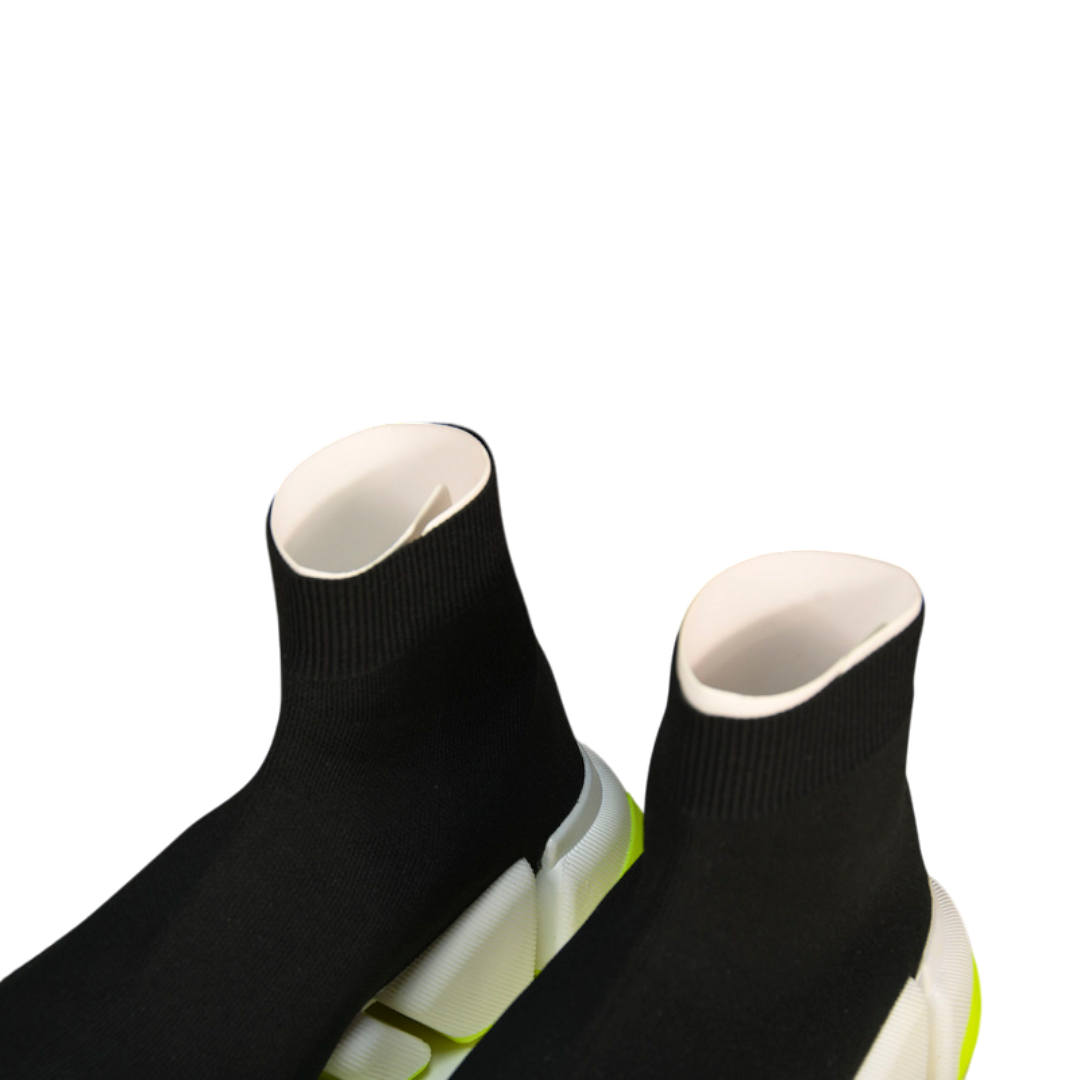 Speed 2.0 Trainers 'Black White Green'