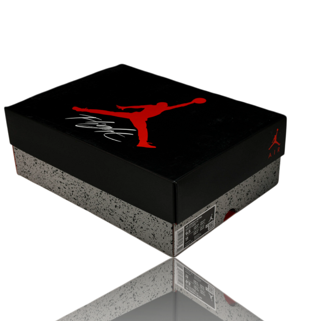 AJ4 Retro 'White Thunder'