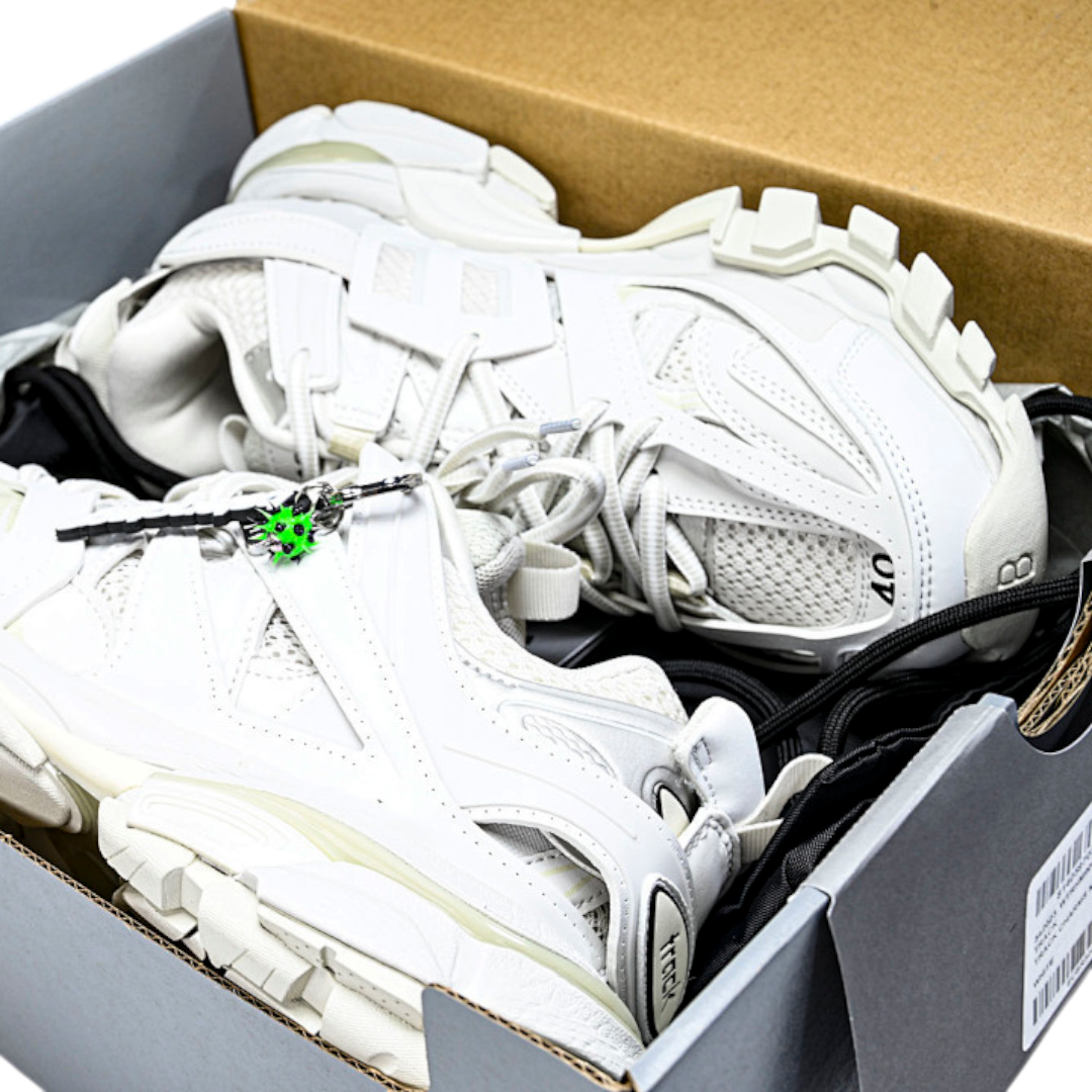 Track Trainer 'White' (Charm)