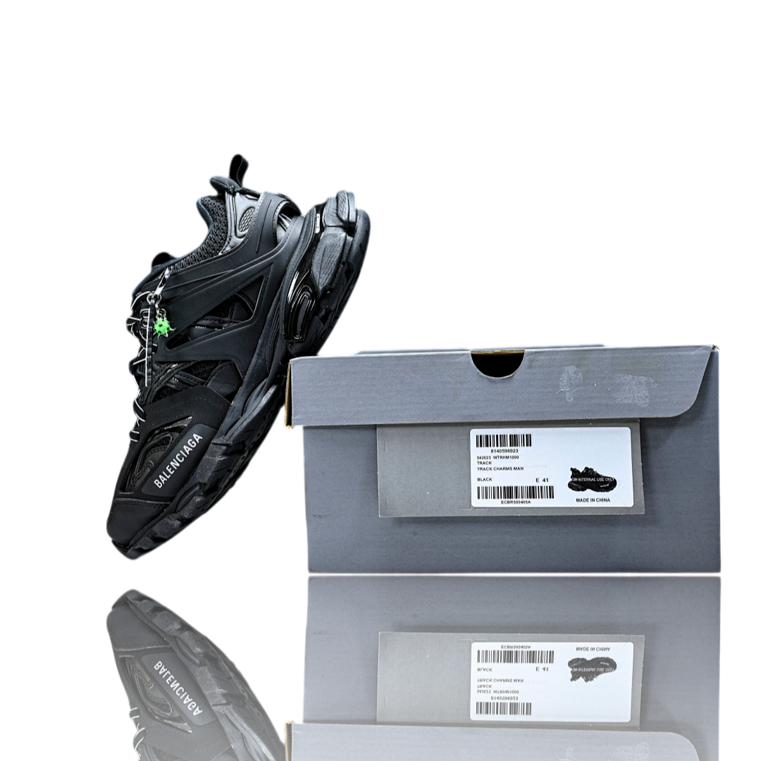 Track Trainer 'Black' (Charm)