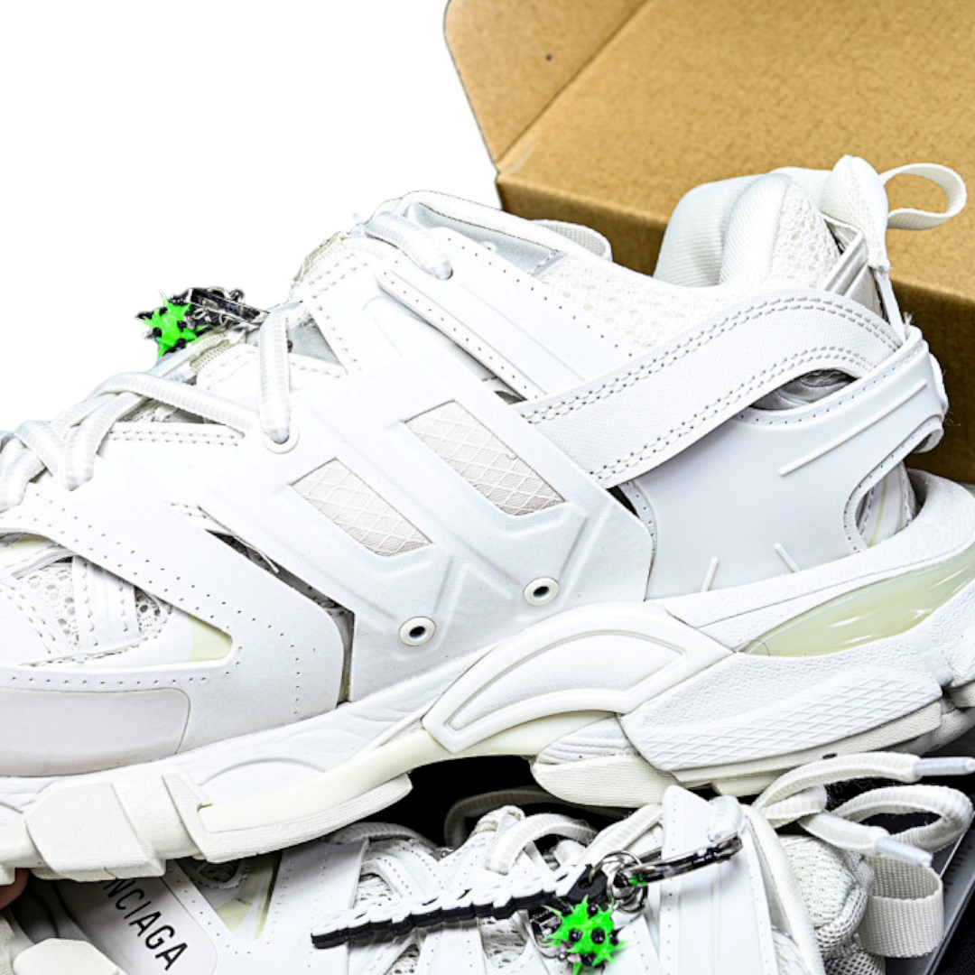 Track Trainer 'White' (Charm)