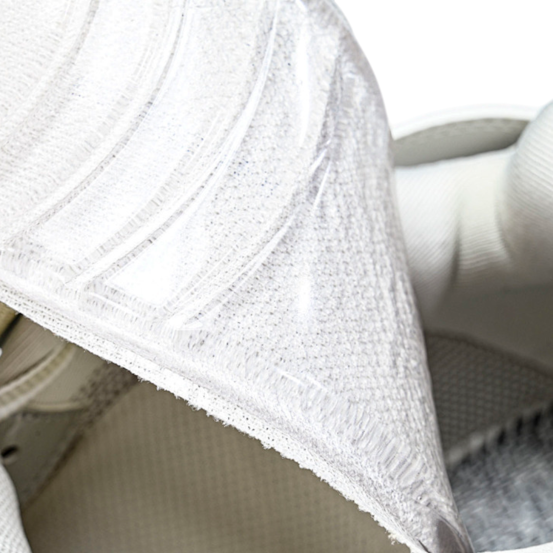 Track Trainer 'White' (Charm)