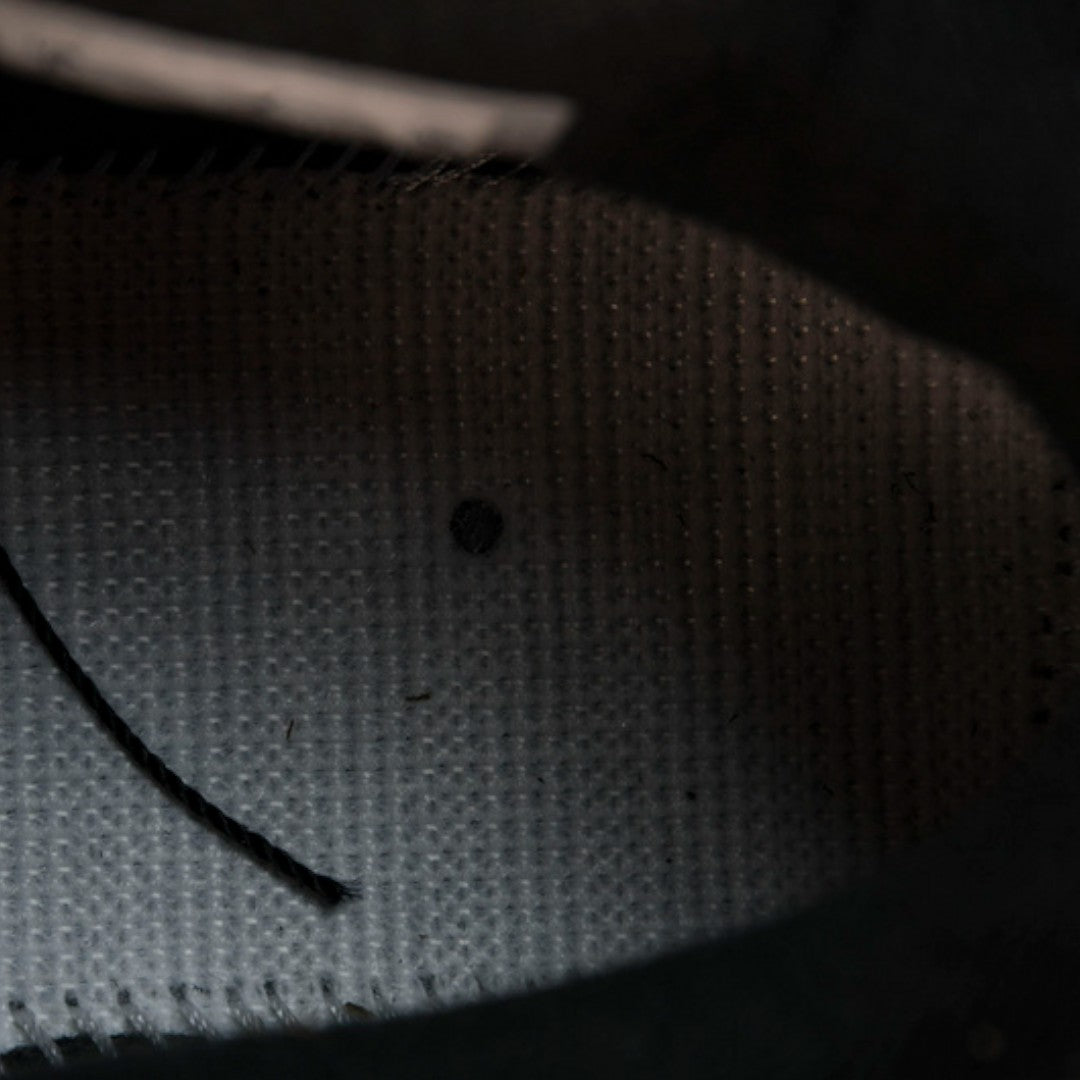 (CLEARANCE) AJ4 Retro 'Black Cat' (2020)