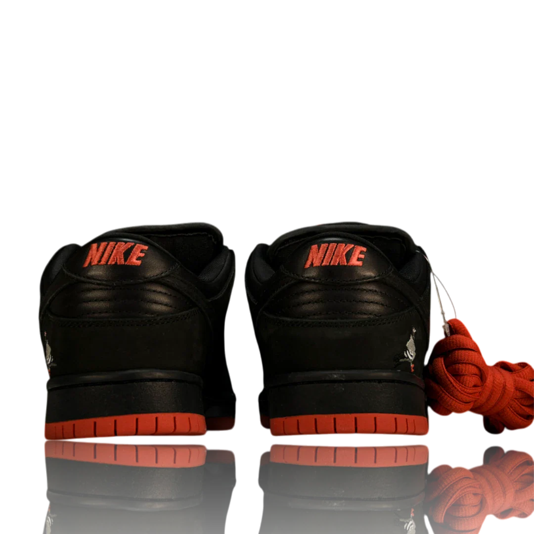 (CLEARANCE) Jeff Staple x SB Dnk Low 'Black Pigeon'