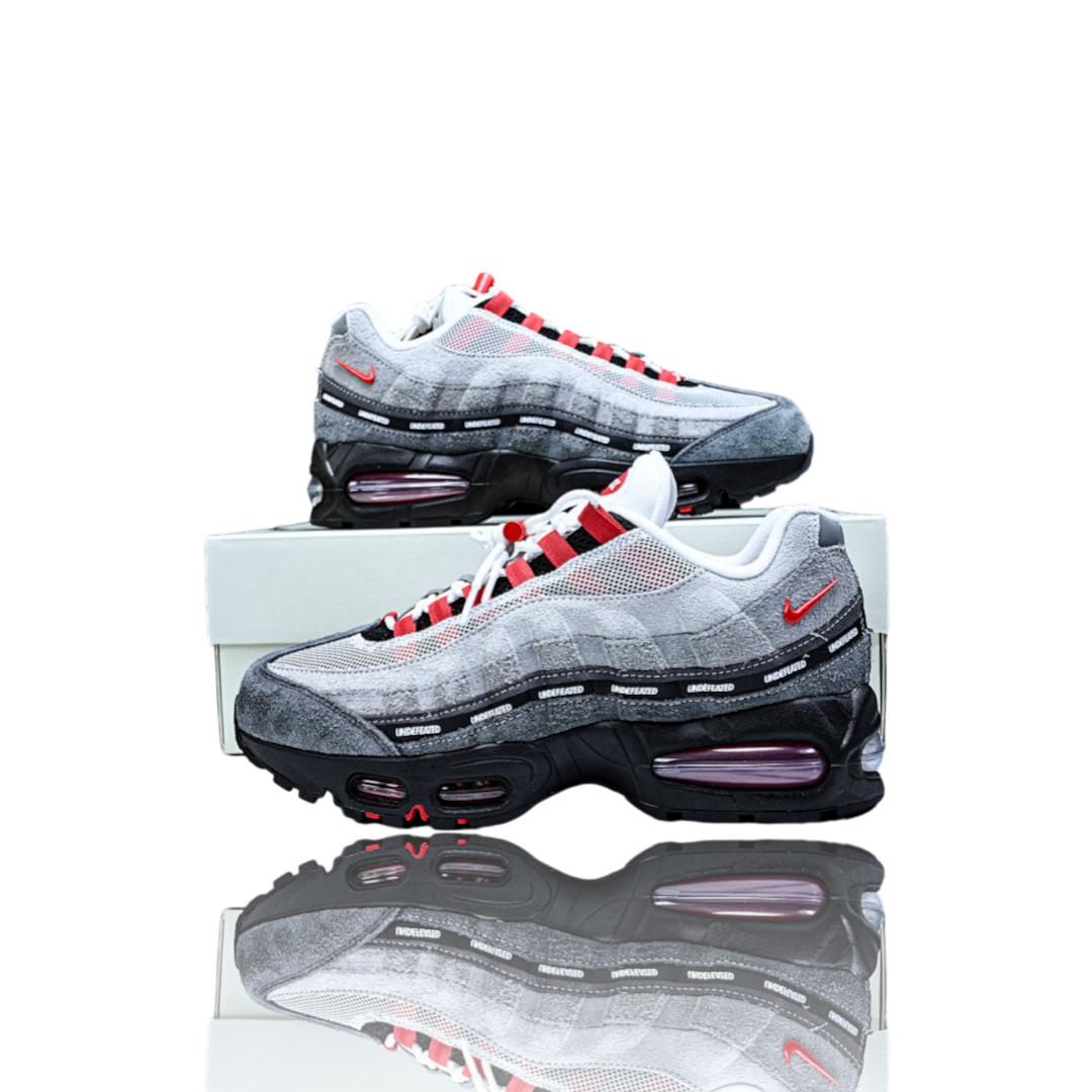 AM95 SP x Undefeated Geo 'Tokyo Bright Crimson'